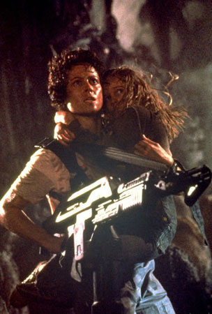 sigourney-portant-carrie-jpg
