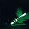 ryan reynolds et une lumi  re verte - Buried 