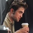 robert pattinson prend son cafe