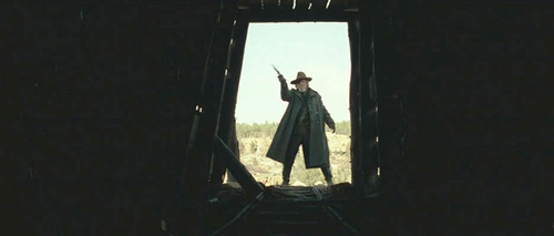 Jeff Bridges tire au pistolet