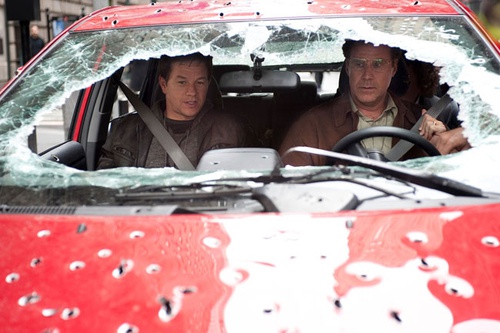 mark wahlberg will ferrell dans une voiture cass  e