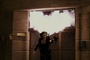 milla jovovich fuyant l explosion