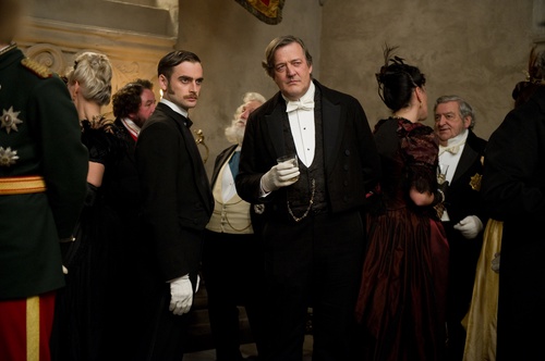 mycroft-holmes-stephen-fry-jpg