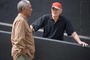 morgan freeman parlant avec le r  alisateur clint eastwood