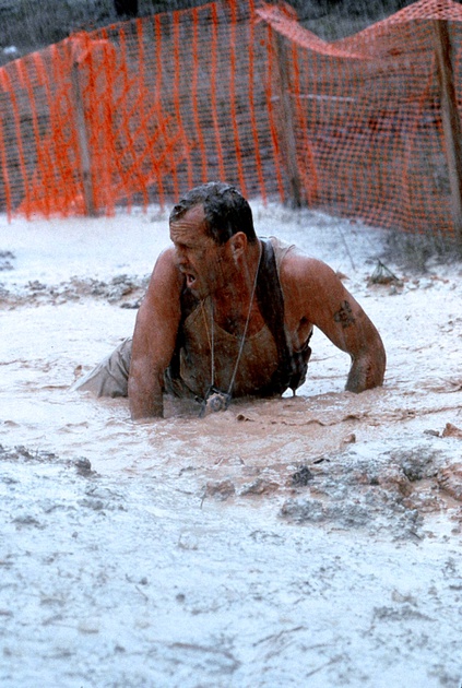 bruce willis dans l eau