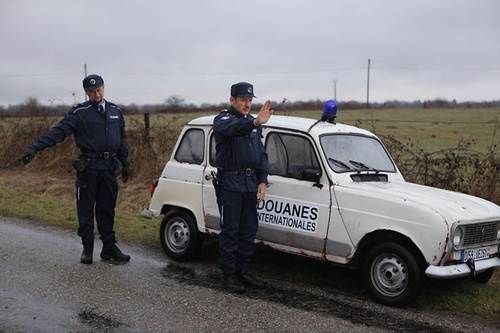 Benoit Poelvoorde et Dany Boon, douaniers