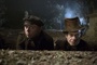 simon-pegg-andy-serkis-dans-une-tombe-jpg