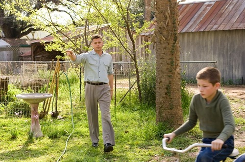 brad-pitt-et-son-enfant-jpg