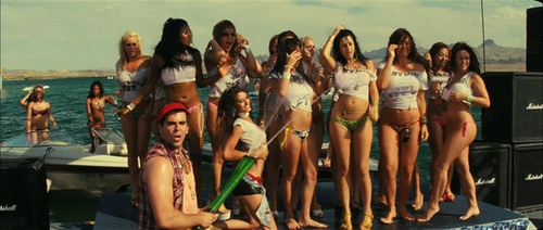 les filles animant la fete