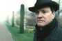 Colin Firth porte un chapeau