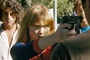 l  a seydoux pointant une arme