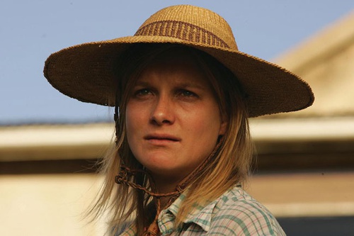 jessica haines dans disgrace