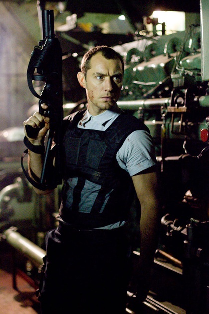 jude law arm  