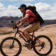 James Franco à vélo
