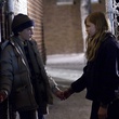 kodi smit mcphee donnant la main    chloe moretz