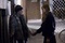 kodi smit mcphee donnant la main    chloe moretz