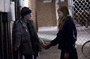 kodi smit mcphee donnant la main    chloe moretz