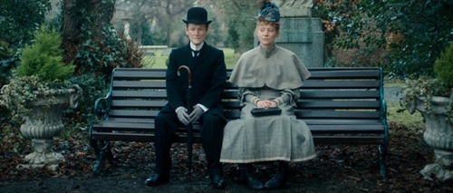 glenn-close-mia-wasikowska-jpg