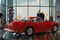 une-voiture-rouge-exposee-pour-le-casse-de-central-park-jpg