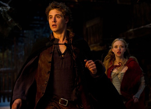 max-irons-amanda-seyfried-jpg