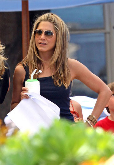 jennifer aniston 2