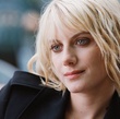 Mélanie Laurent, les yeux bleus
