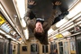 andrew-garfield-tete-en-bas-jpg
