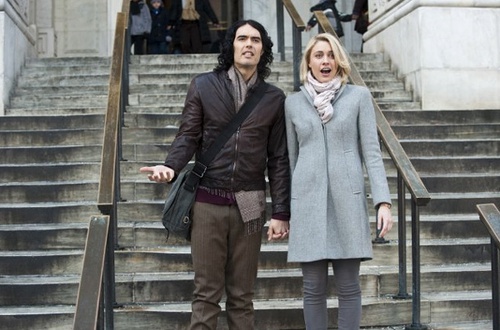 russell-brand-et-greta-gerwig-jpg