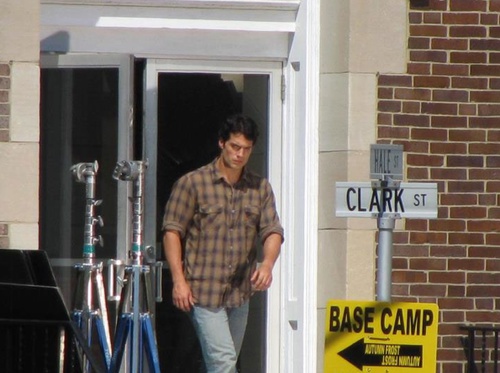 clark-sans-lunettes-png