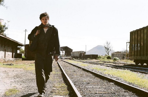l-acteur-sam-riley-jpg