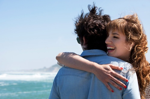 le-couple-louise-bourgoin-et-gaspard-proust-pour-l-amour-dure-trois-ans-jpg