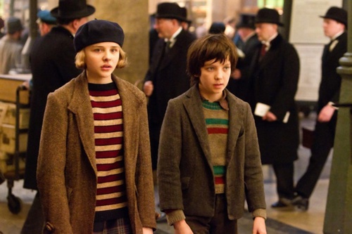 chloe-moretz-et-asa-butterfield-pour-hugo-cabret-de-martin-scorsese-jpg