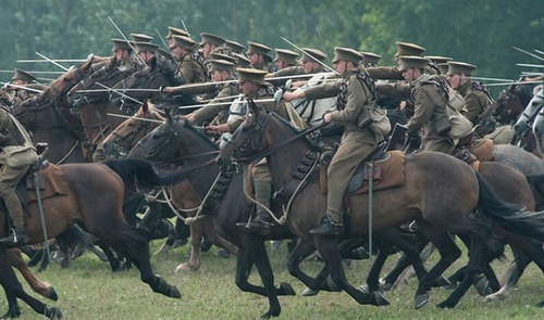 bataille-dans-cheval-de-guerre-jpg