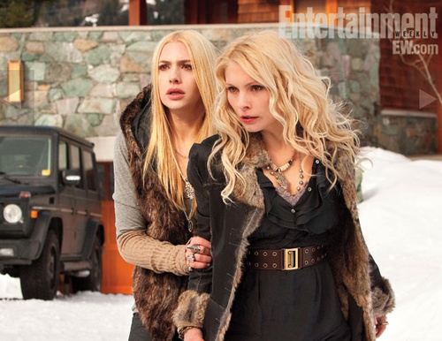 casey-labow-myanna-buring-png