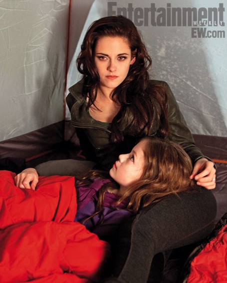 kristen-stewart-mackenzie-foy-png
