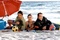 Caterina Murino, Jean Dujardin et Pascal Elbé sur la plage