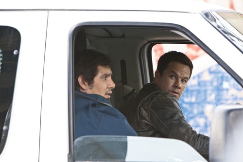 wahlberg-contrebande-jpg