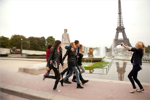 tout-le-monde-a-paris-jpg