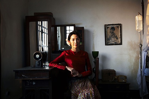 michelle-yeoh-jpg