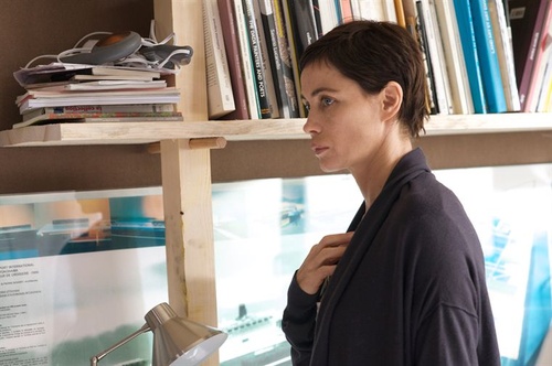 l actrice emmanuelle b art