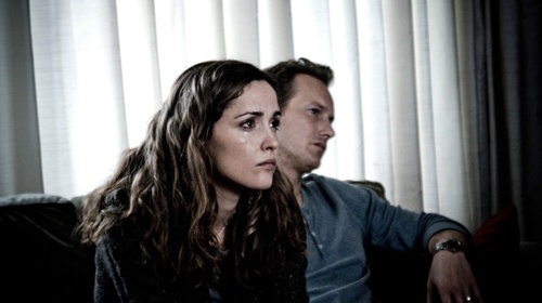 rose-byrne-et-patrick-wilson-au-fond-jpg
