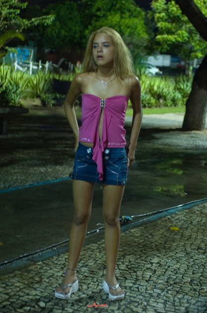 une-fille-se-prostituant-jpg