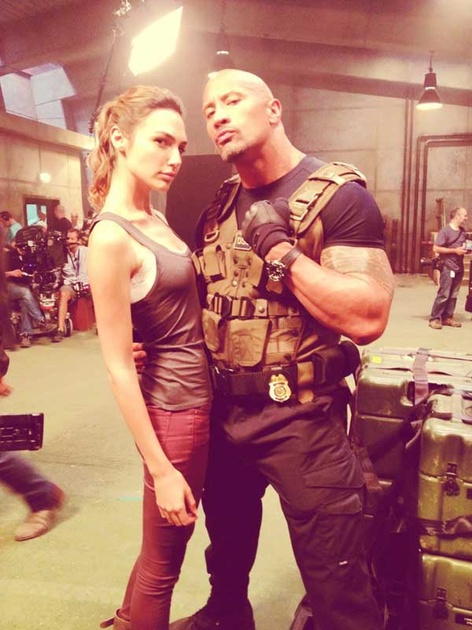 gal-gadot-dwayne-johnson-jpg