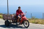 thibault-le-guellec-sur-son-scooter-jpg