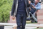 colin-farrell-avec-une-bouteille-jpg