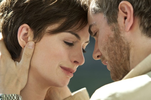 anne-hathaway-et-jim-sturgess-tristes-jpg