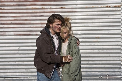 emile-hirsch-juno-temple-jpg