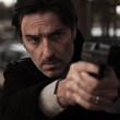 yvan-attal-arme-jpg