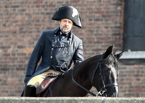 russell-crowe-a-cheval-png