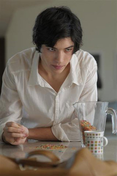 ezra-miller-a-table-jpg